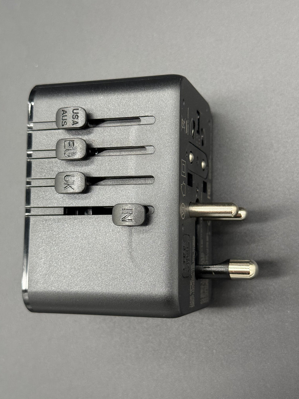 TLYMI Universal Travel Adapter